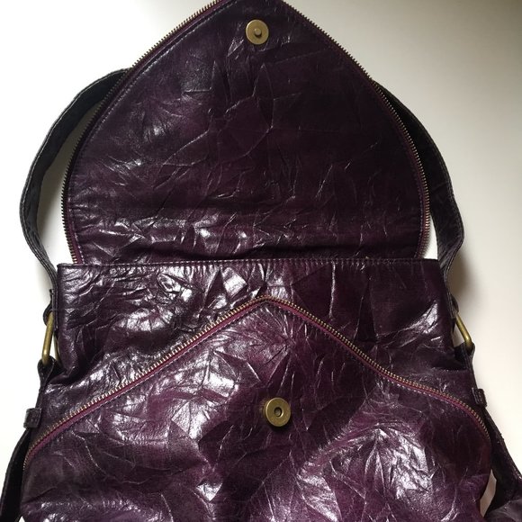 Mat & Nat Wrinkled Purple Hobo bag - Picture 2 of 8